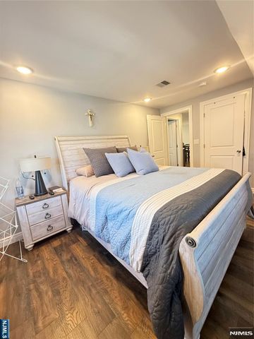 32 6th, Wood Ridge, NJ 07075