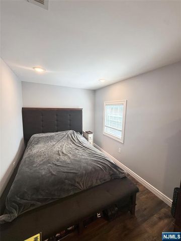 32 6th, Wood Ridge, NJ 07075