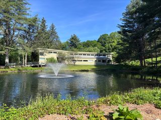 654 Amherst Rd, Sunderland, MA 01375