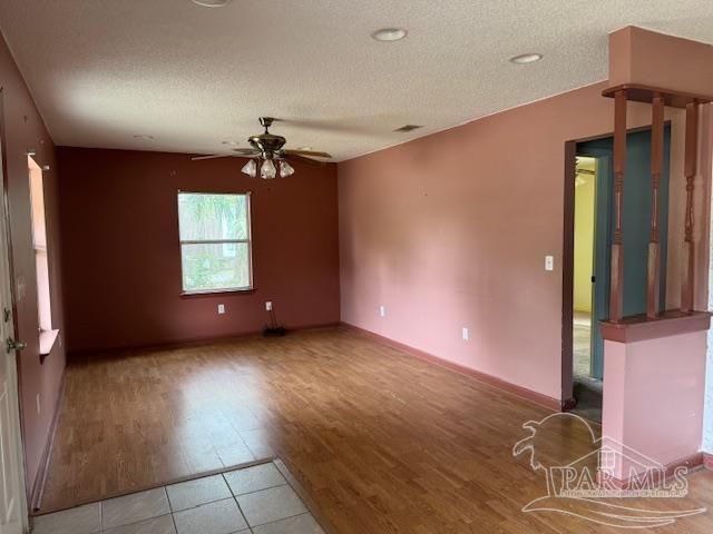 6426 Walnut St, Milton, FL 32570