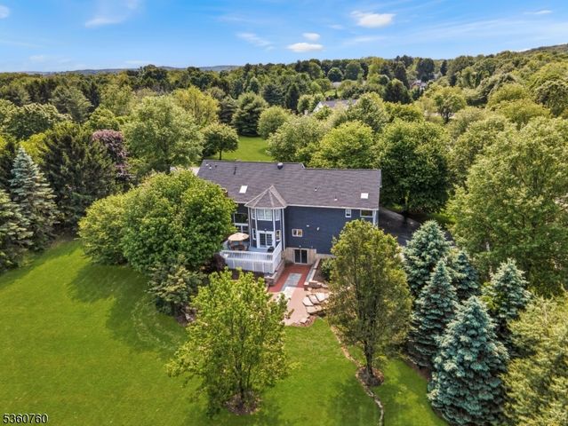 8 Pace Farm Road, Tewksbury Twp., NJ 07830