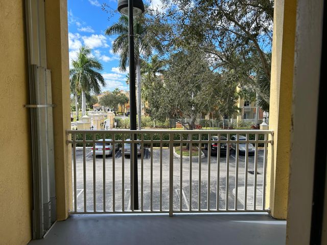 11035 Legacy Boulevard 204, Palm Beach Gardens, FL 33410