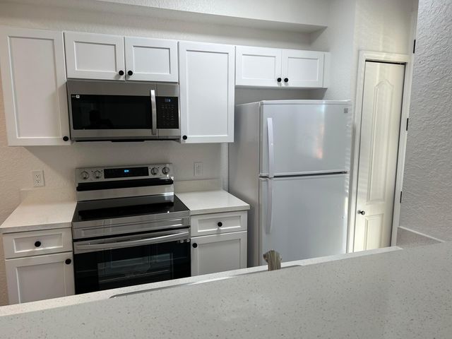 11035 Legacy Boulevard 204, Palm Beach Gardens, FL 33410