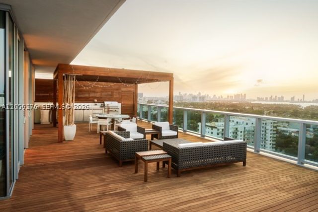 2901 Collins Ave 1602, Miami Beach, FL 33140