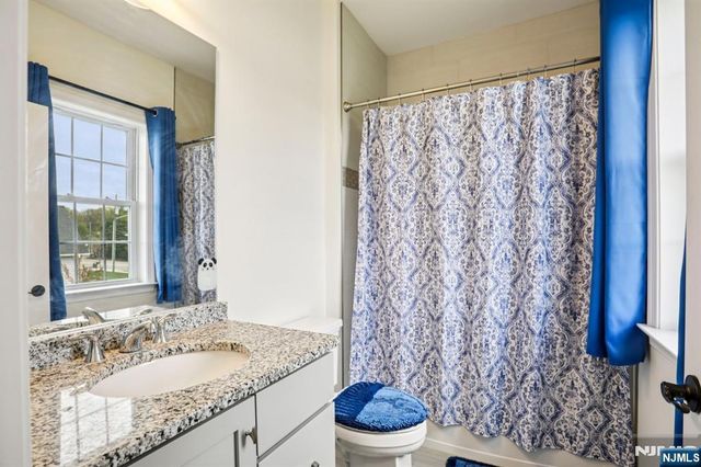 281 Crescent Avenue, Mahwah, NJ 07430