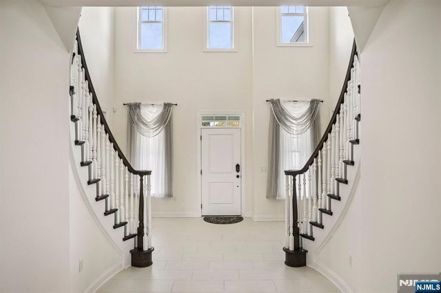 281 Crescent Avenue, Mahwah, NJ 07430