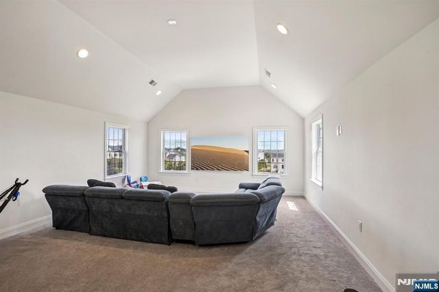 281 Crescent Avenue, Mahwah, NJ 07430