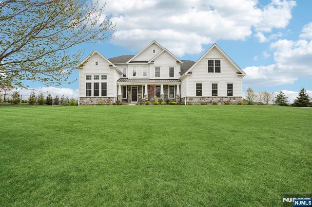 281 Crescent Avenue, Mahwah, NJ 07430