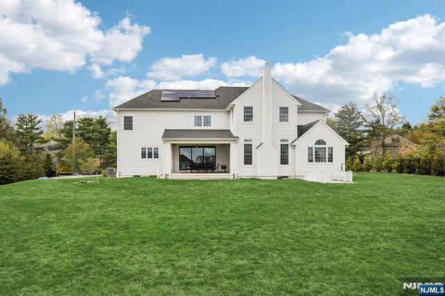 281 Crescent Avenue, Mahwah, NJ 07430