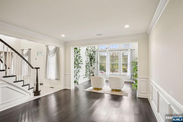 281 Crescent Avenue, Mahwah, NJ 07430