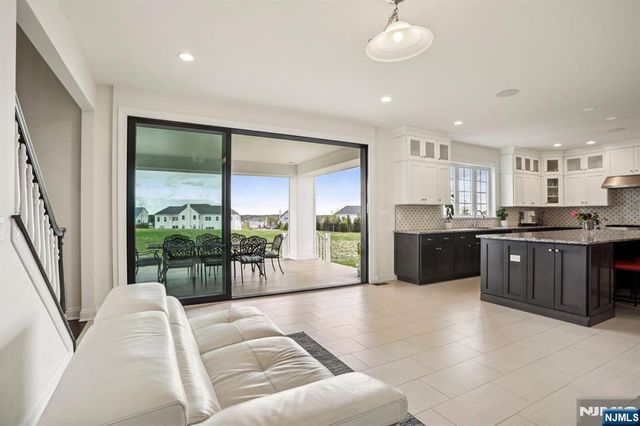 281 Crescent Avenue, Mahwah, NJ 07430