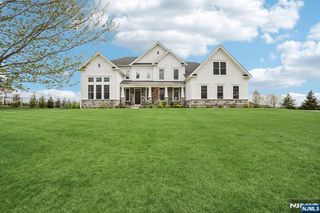 281 Crescent Avenue, Mahwah, NJ 07430