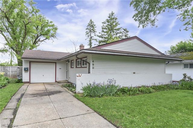 490 Abbyshire Drive, Berea, OH 44017