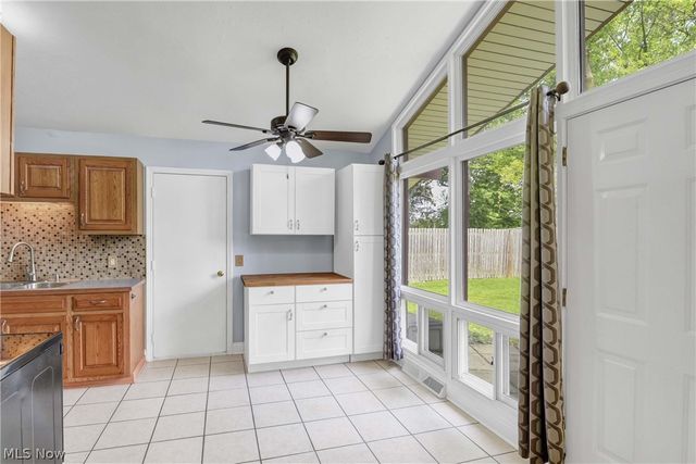 490 Abbyshire Drive, Berea, OH 44017