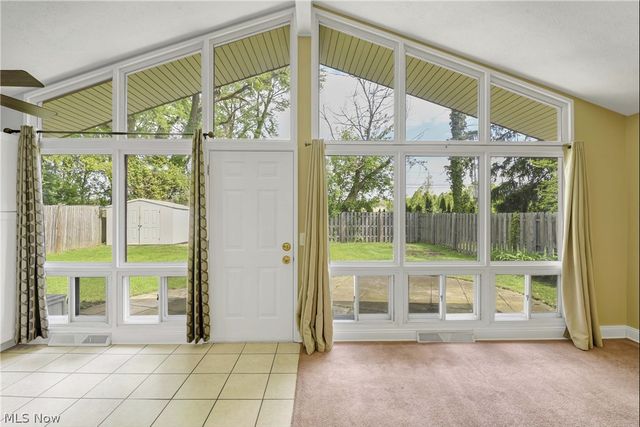 490 Abbyshire Drive, Berea, OH 44017