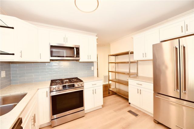 213 Calhoun Street, Greenville, SC 29601