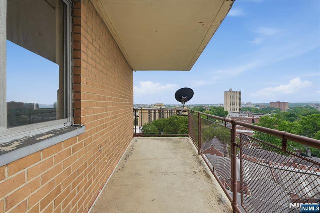 275 Prospect Street 14B, East Orange, NJ 07017
