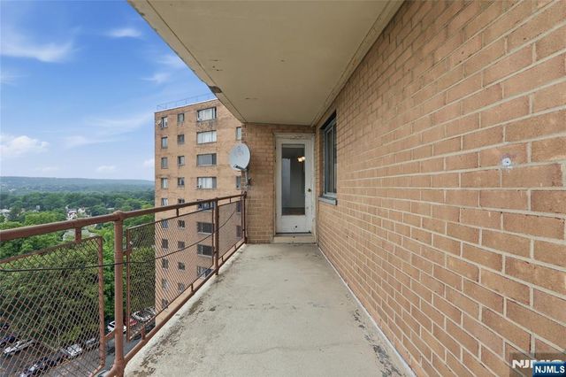 275 Prospect Street 14B, East Orange, NJ 07017