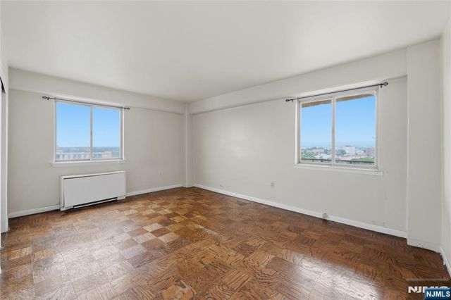 275 Prospect Street 14B, East Orange, NJ 07017