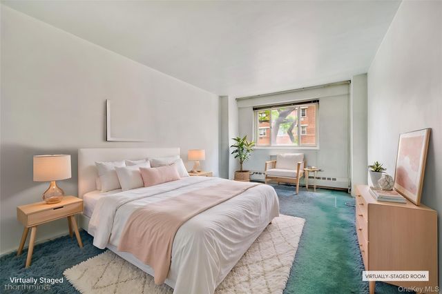 39-65 52 St. 2H, Woodside, NY 11377