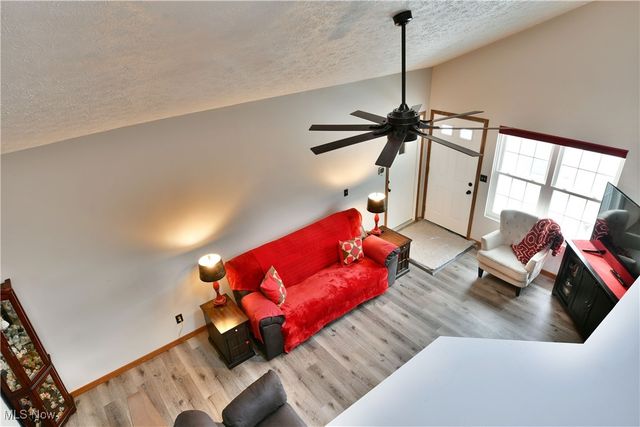 3394 Ivy Hill Circle E, Cortland, OH 44410