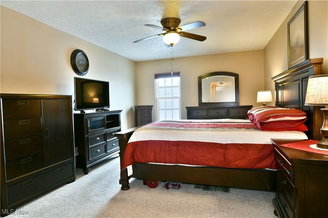 3394 Ivy Hill Circle E, Cortland, OH 44410