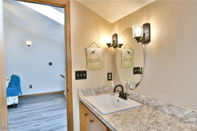 3394 Ivy Hill Circle E, Cortland, OH 44410