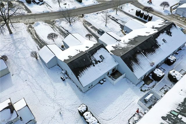 3394 Ivy Hill Circle E, Cortland, OH 44410