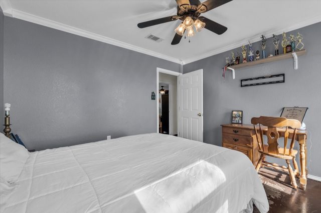 7633 S 3rd St Road, Waco, TX 76706