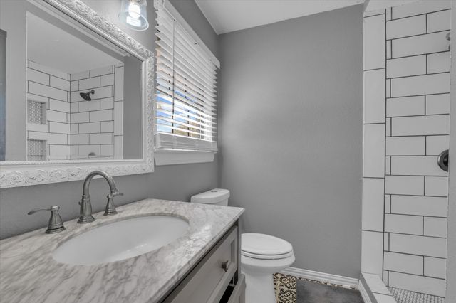 7633 S 3rd St Road, Waco, TX 76706