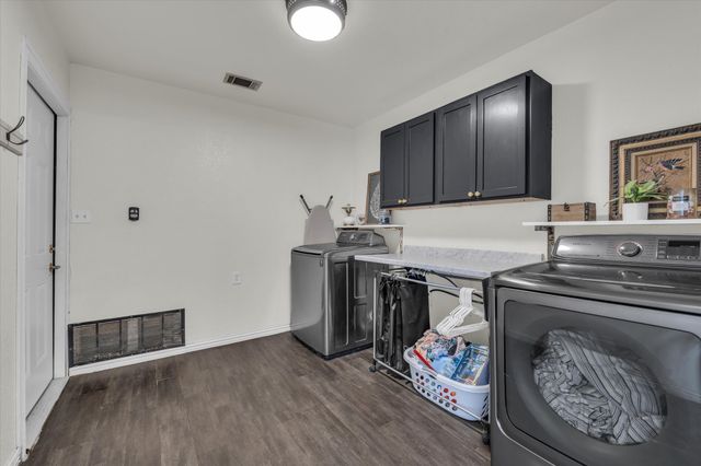 7633 S 3rd St Road, Waco, TX 76706