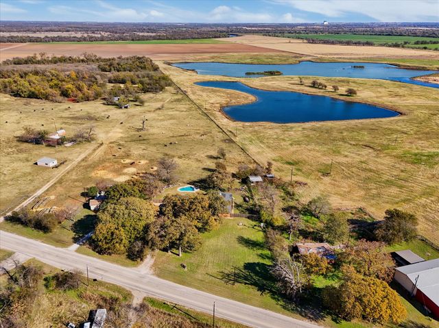 7633 S 3rd St Road, Waco, TX 76706