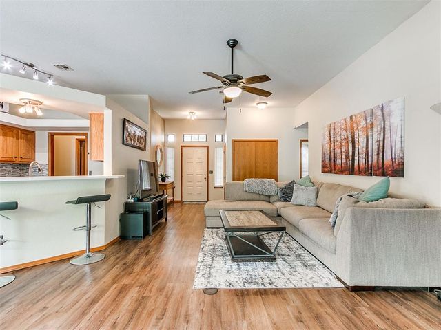 7117 NW 102nd Street, Oklahoma City, OK 73162