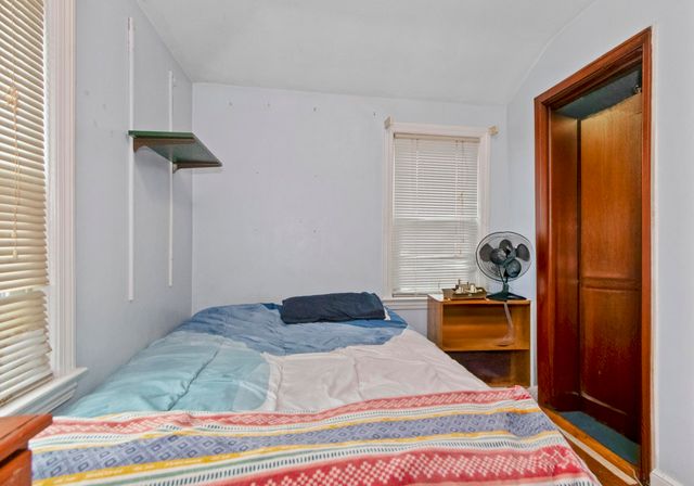 6548 Mccook Avenue, Hammond, IN 46323