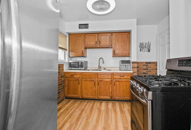 6548 Mccook Avenue, Hammond, IN 46323