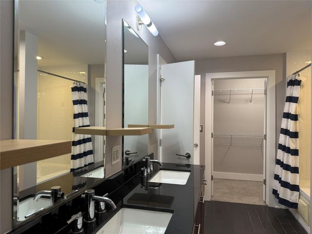 603 Davis ST 814, Austin, TX 78701