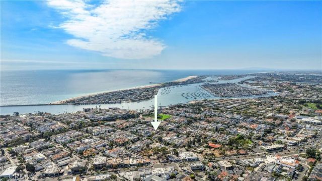 438 Dahlia, Corona Del Mar, CA 92625
