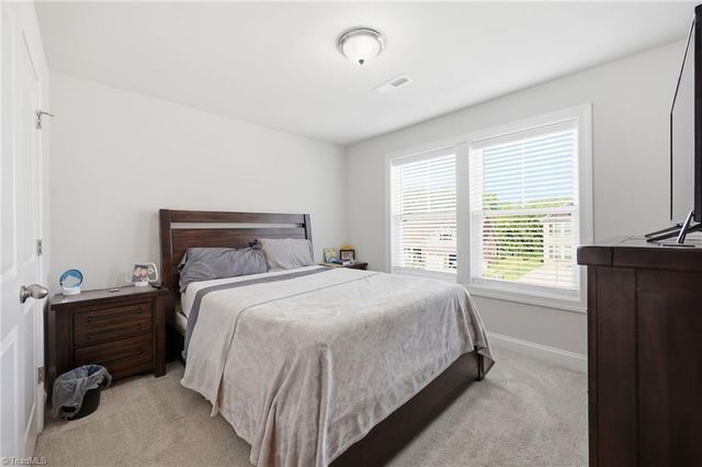 5732 Glad Acres Road, Winston-salem, NC 27040