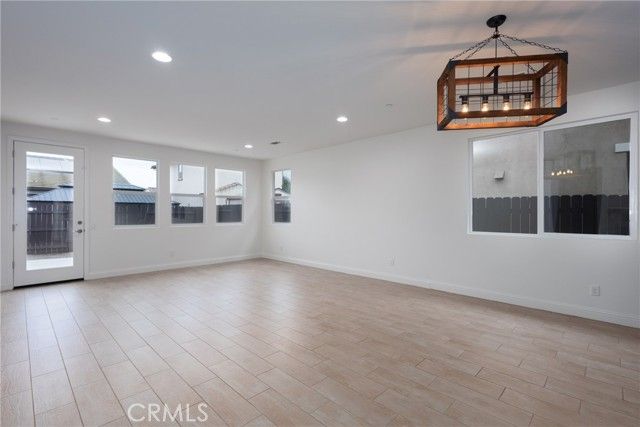 1931 S Wilma, Santa Maria, CA 93458