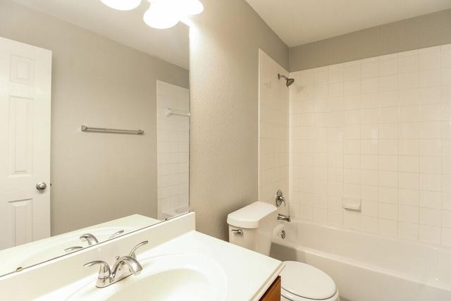 11823 Princess Garden Way, Houston, TX 77047