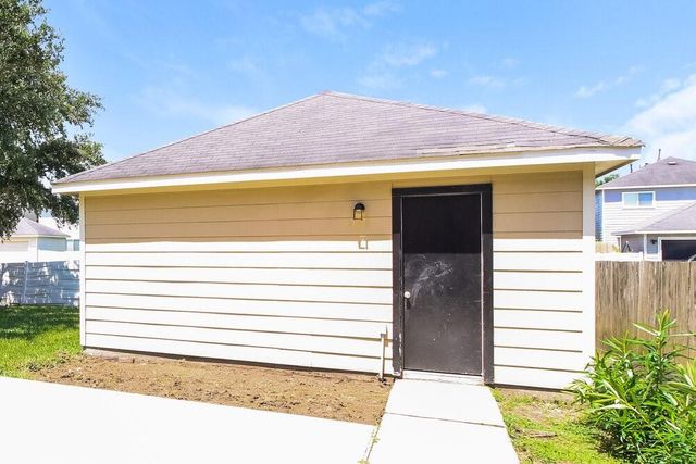 11823 Princess Garden Way, Houston, TX 77047