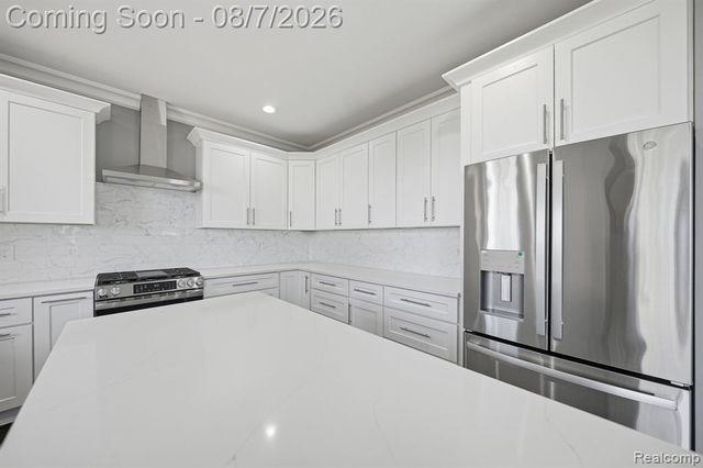 38165 Cherry Lane, Update, MI 48045