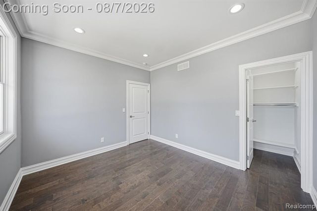 38165 Cherry Lane, Update, MI 48045