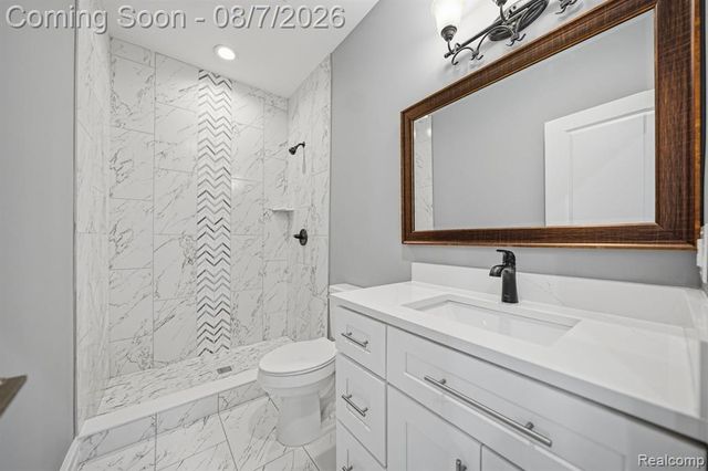 38165 Cherry Lane, Update, MI 48045
