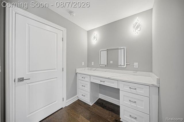 38165 Cherry Lane, Update, MI 48045