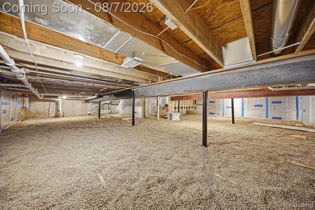 38165 Cherry Lane, Update, MI 48045