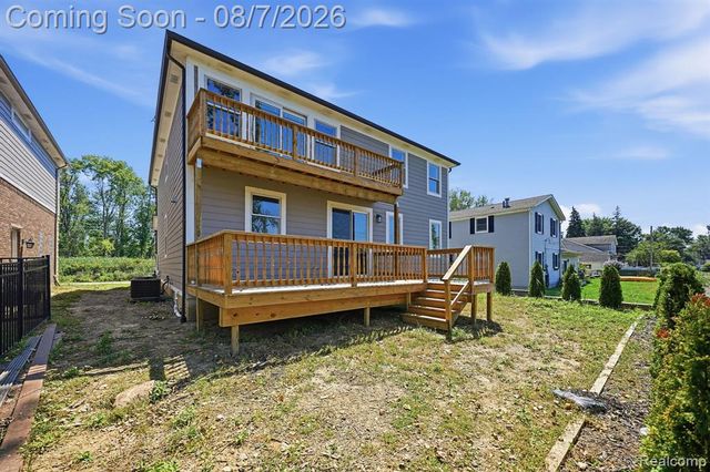 38165 Cherry Lane, Update, MI 48045
