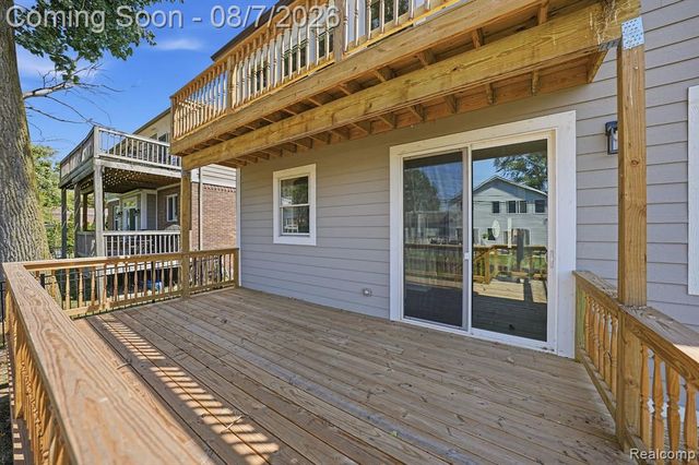 38165 Cherry Lane, Update, MI 48045