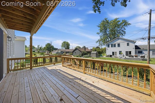 38165 Cherry Lane, Update, MI 48045