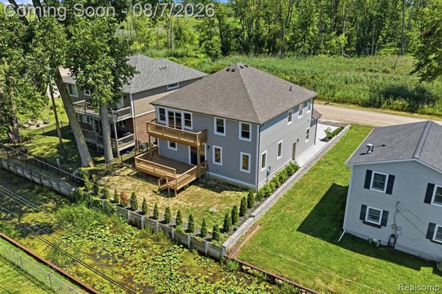 38165 Cherry Lane, Update, MI 48045